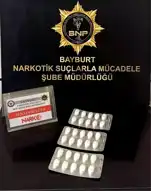 Bayburt'ta Uyuşturucu Operasyonu: 30 Sentetik Ecza Maddesi Ele Geçirildi