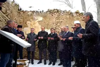 Bayburt, Kar Yağışı Altında Şehitlerini Andı