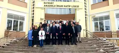 Özkan, Bayburt İmam Hatip Lisesini Ziyaret Etti