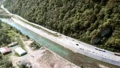 Trabzon-Bayburt Yolu'nda Çalışmalar Sürüyor