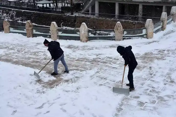 Doğu Karadeniz'de Yollar Kapalı!