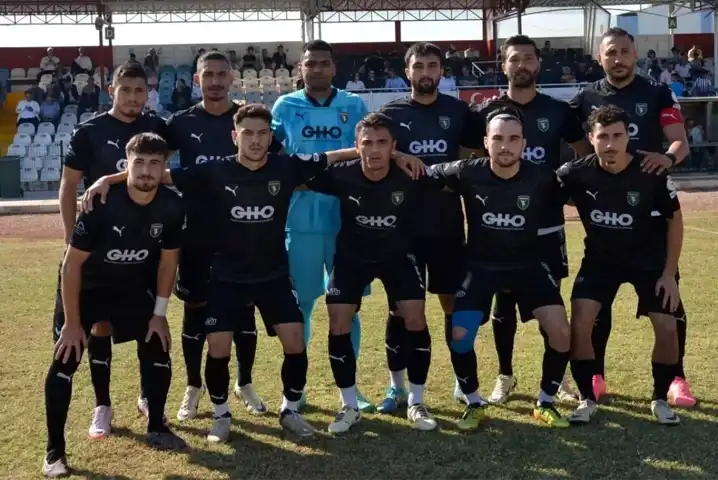 Yerel Takım, Çekişmeli Maçta Berabere Kaldı