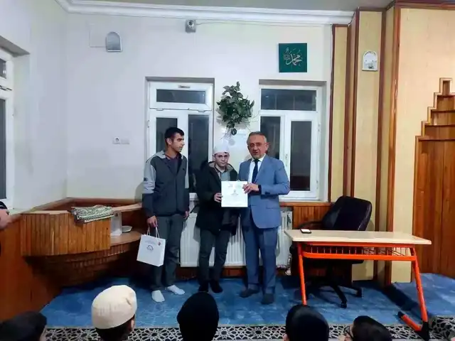 Müftü Danacı, Bayburt Öğrencilerini Ziyaret Etti