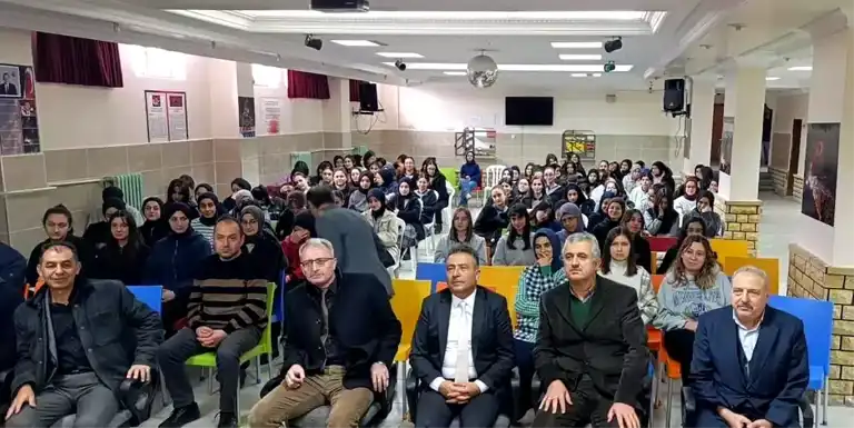 Bayburt'ta Sosyal Bilimler Söyleşisi